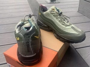 Nike X Corteiz Air Max 95 Olive