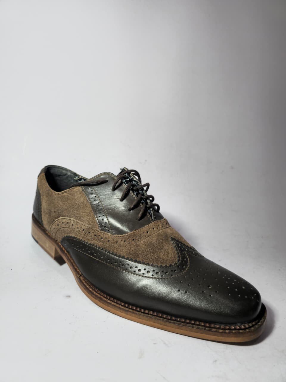 REDFOOT Two-Tone Brown Leather & Suede Wingtip Brogues - Image 4