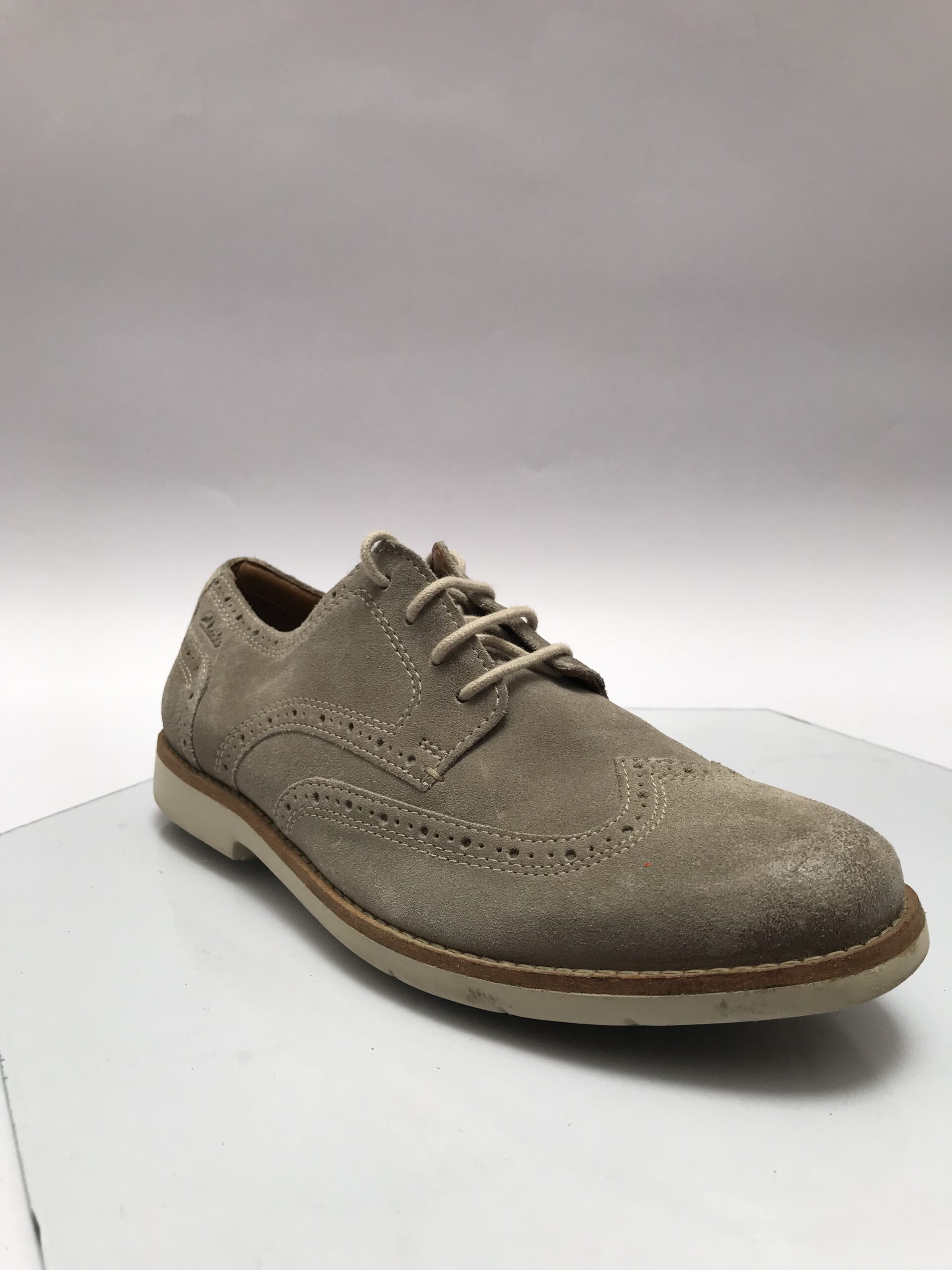 Clarks Light Grey Suede Wingtip Brogue Shoes - Image 3