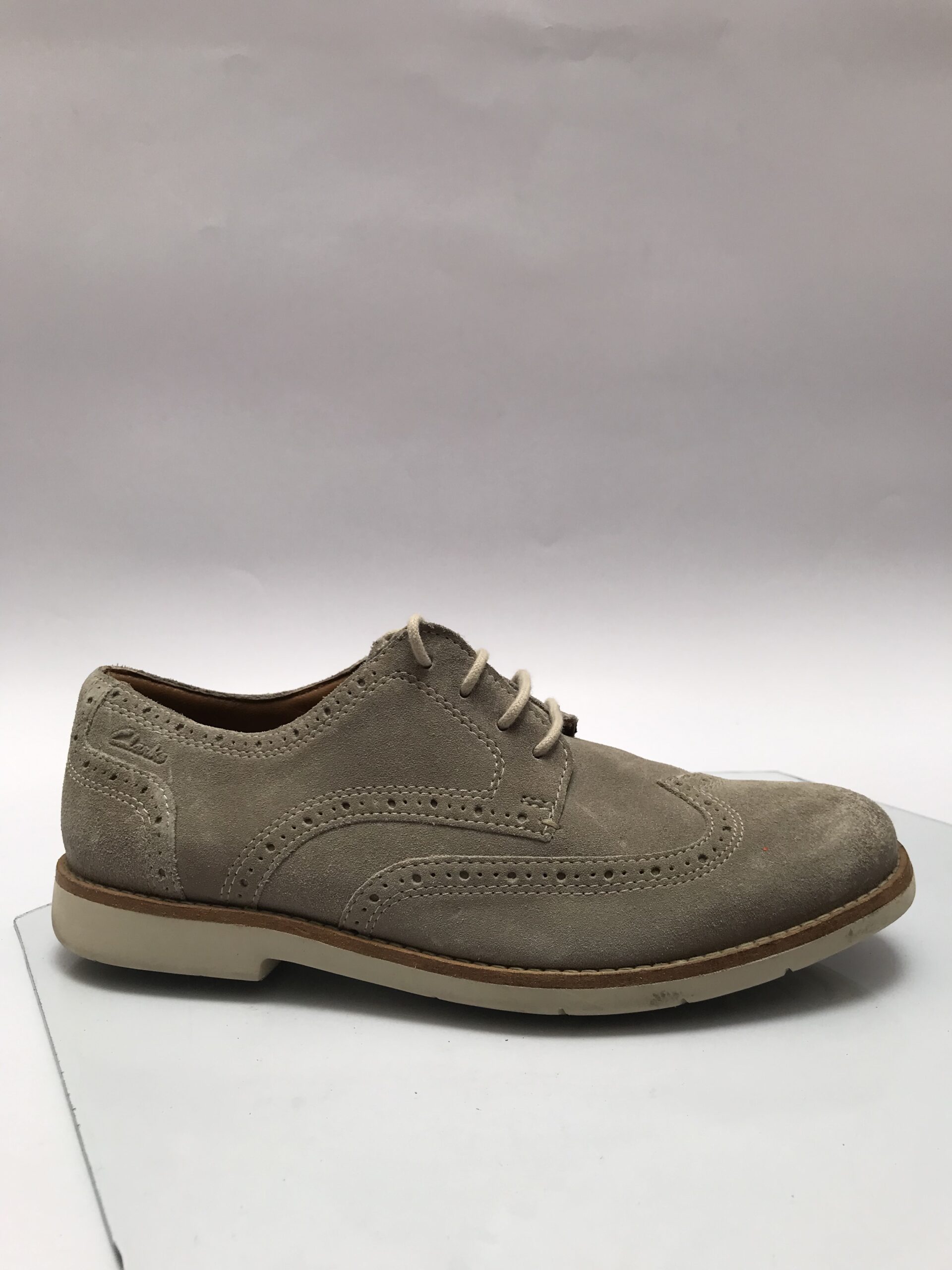 Clarks Light Grey Suede Wingtip Brogue Shoes - Image 5